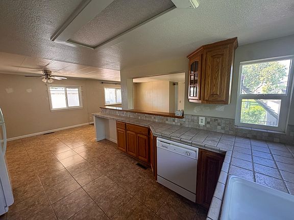 3rd image of 8655 Florin Rd #108