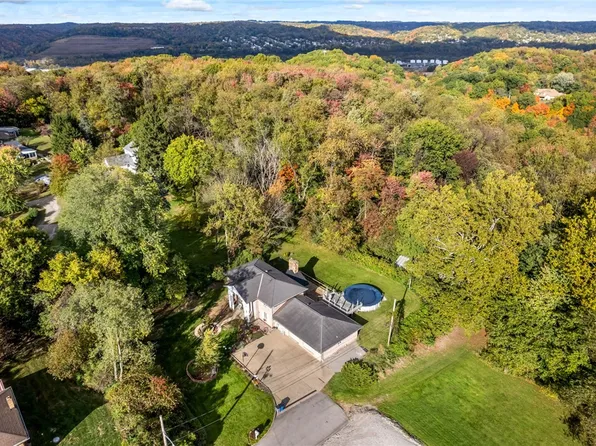 41 Nolte Ln, Coraopolis, PA 15108