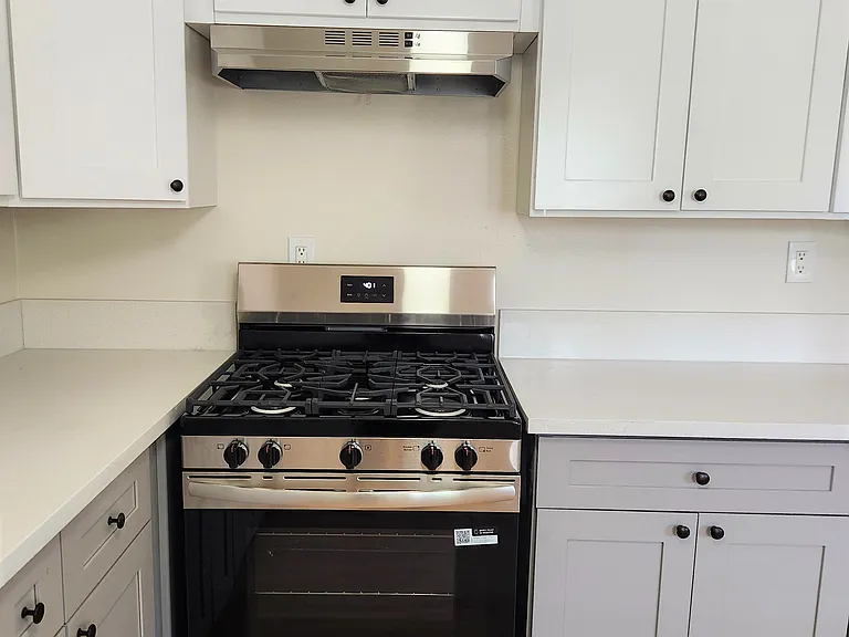 1630 S Gramercy Pl #1 — Photo 4
