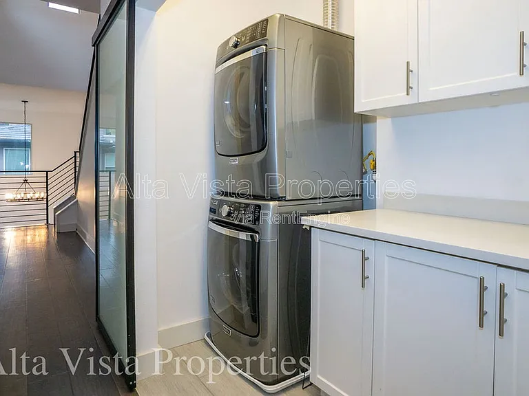 2549 Aperture Cir — Photo 20
