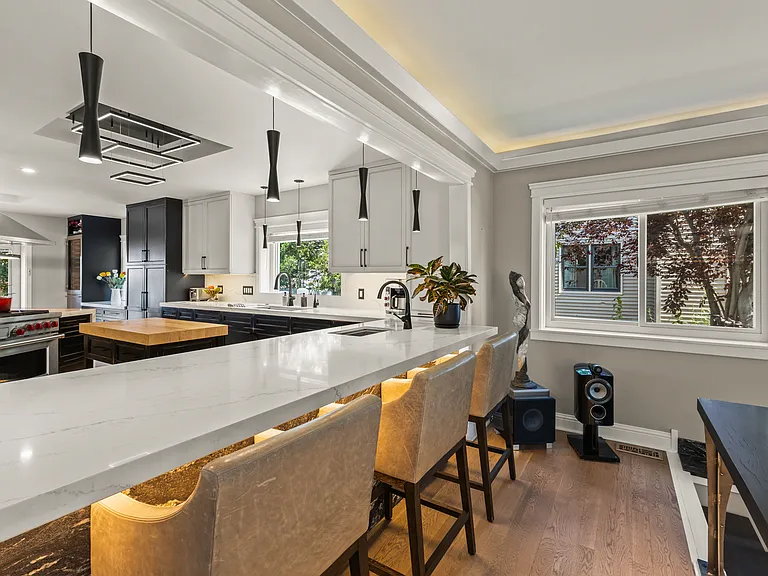 Open Concept Bar Seating