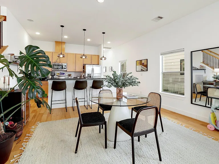 2209 Thornton Rd #A — Photo 9