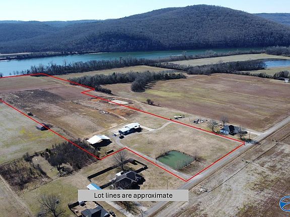 2nd image of 300 Willie Lemley Rd