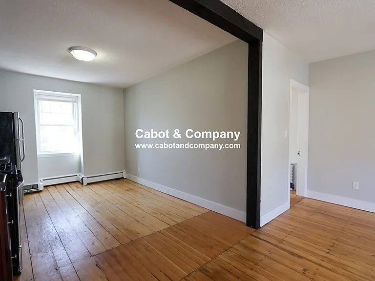 20 Roberts St #5 — Photo 4