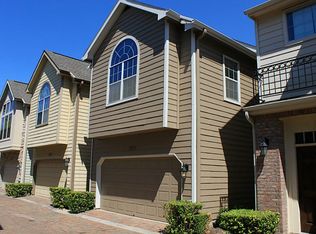 2919 Clinton Dr, Houston, TX 77020