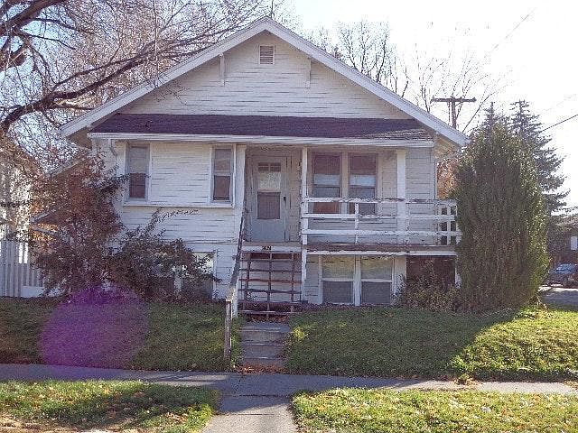 1st image of 293 S Water Ave