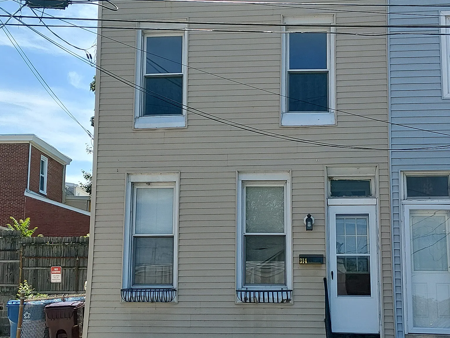 4 bed, 1.5 bath, 1616 sqft, $2,475 — Photo 2