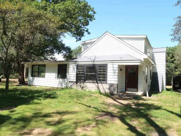 W10696 County Road O, Portage, WI 53901