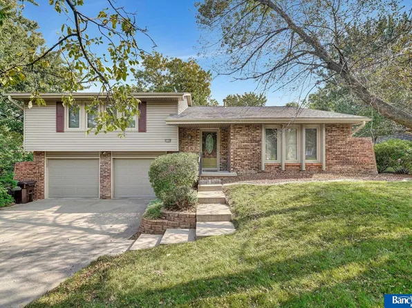 2120 S 77th St, Lincoln, NE 68506