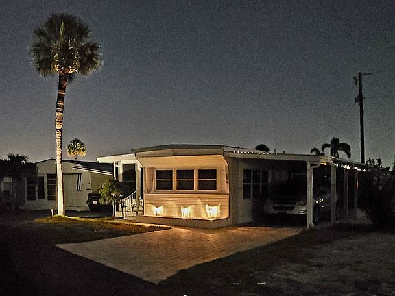 2nd image of 205 Pier B