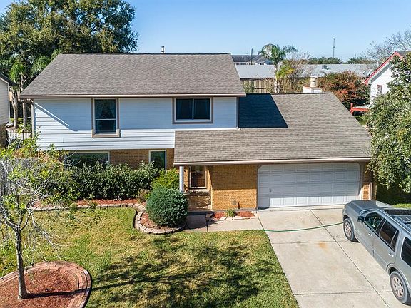 3rd image of 6506 Trimstone Dr