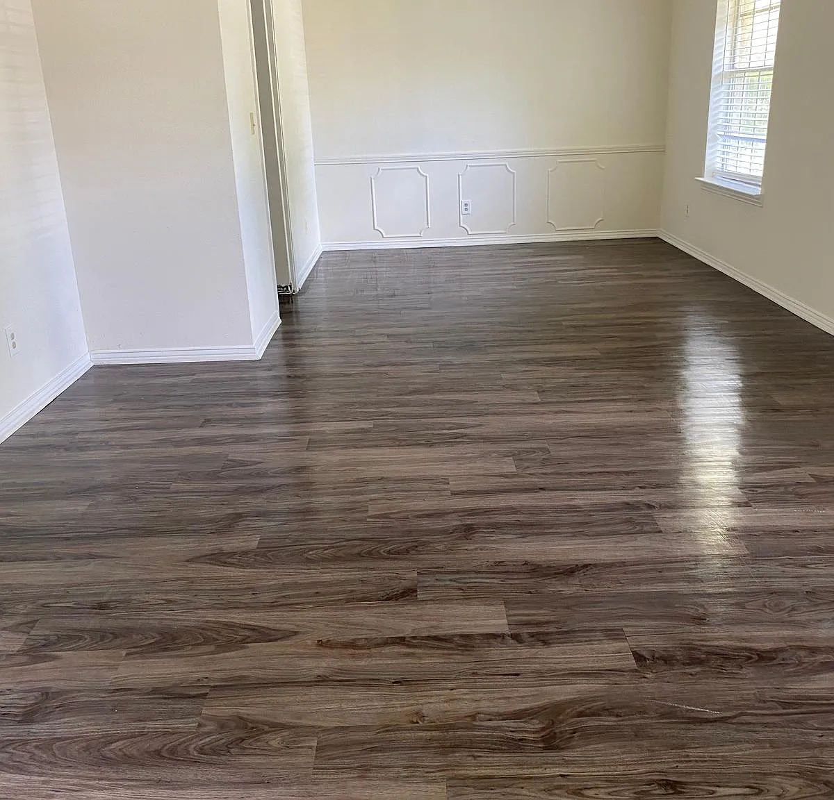 3 bed, 2.5 bath, 2145 sqft, $2,400 — Photo 3
