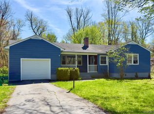 8 King Rd, Rhinebeck, NY 12572