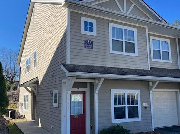 123 Foxden Dr UNIT 101