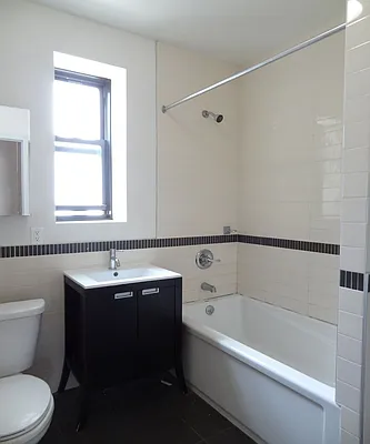 Rented by Mdays Realty | media 7