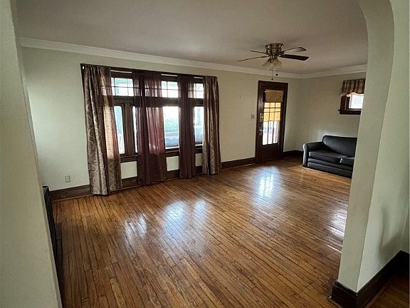 4th image of 7820 Beman Ave