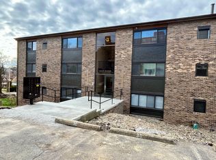 830 Library Ave APT 4B, Carnegie, PA 15106