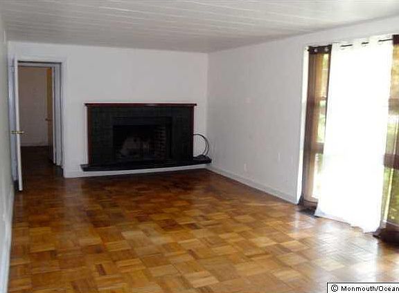 3rd image of 13 Tamara Dr