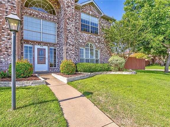 3rd image of 1316 Greenfield Dr