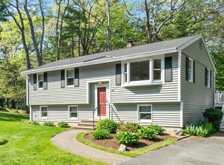 24 Meadowview Rd, Georgetown, MA 01833