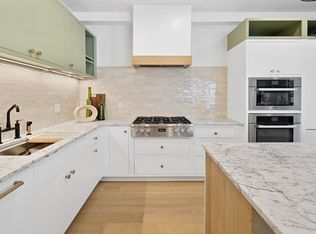 144 Linden St APT B, Wellesley, MA 02482