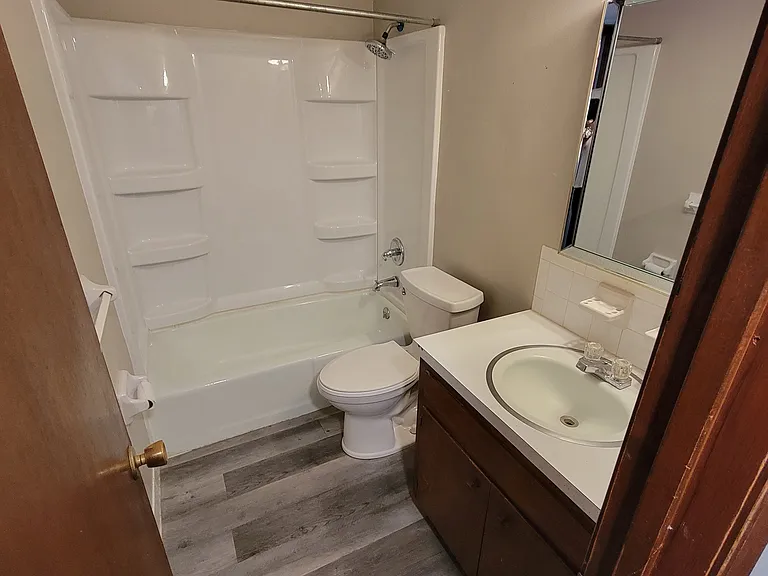 5725 Leavenworth Rd #4 — Photo 43