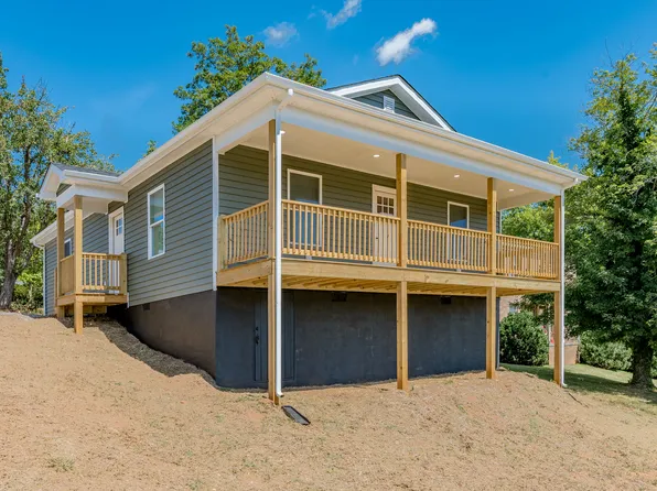 1020 Pansy St, Lynchburg, VA 24504