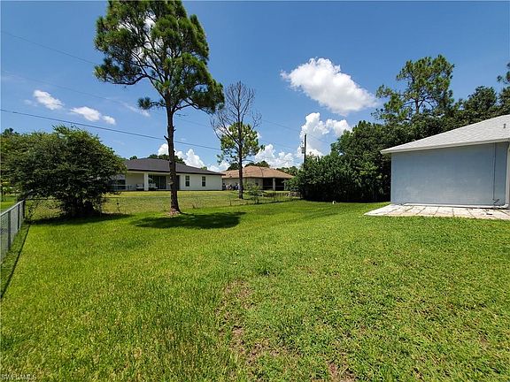 5th image of 825 Agnes Ave