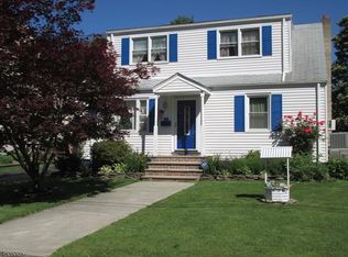 34 Oak St, Lincoln Park, NJ 07035