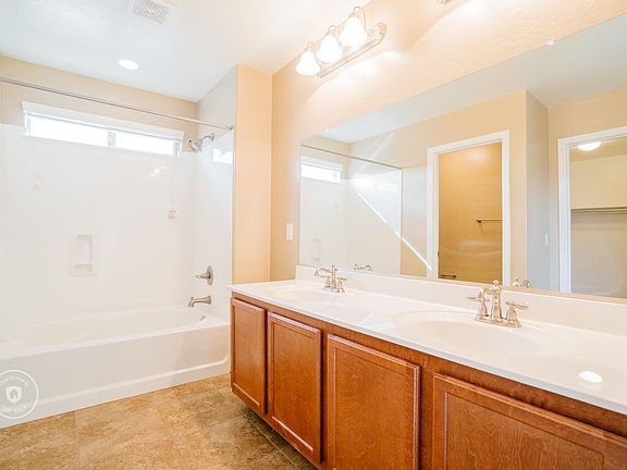 5th image of 14881 W Georgia Dr