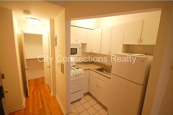 Rented by City Connections Realty | media 21