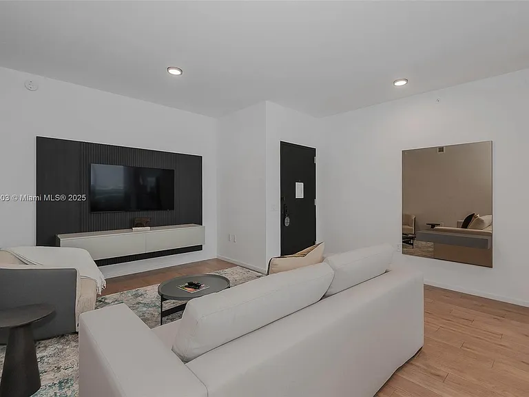 398 NE 5th St #2301 — Photo 4