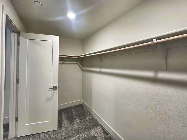 5565 Dublin Blvd — Photo 14