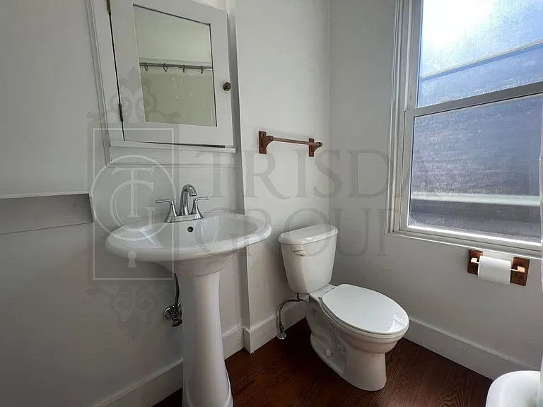 1137 Illinois Ave — Photo 15