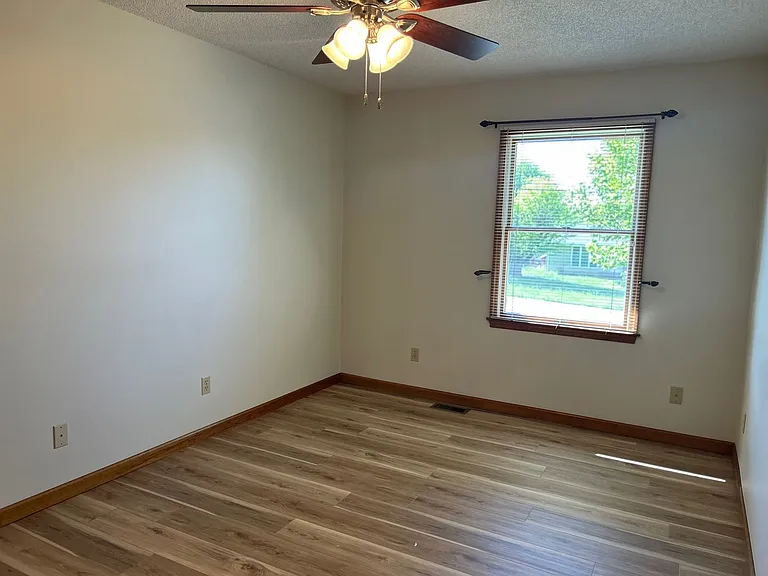 304 Old Stage Rd — Photo 13