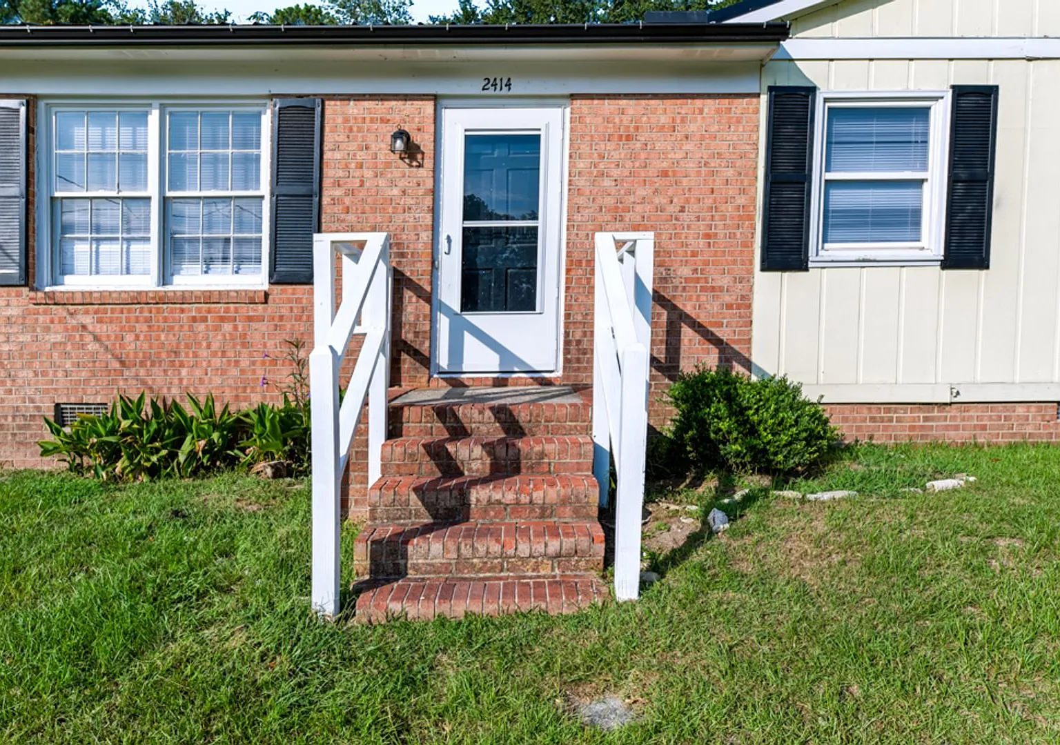 2414 Shawnee Circle Sanford, NC 27332 — Photo 3