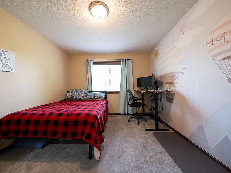 1635 Breton St — Photo 24