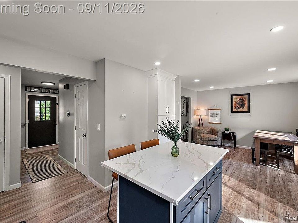 6018 Kingsfield Dr, photo 29