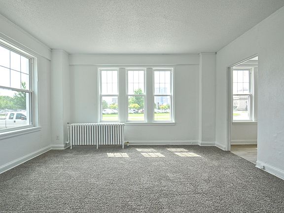 5th image of 125 W Marion St #2B-1Ba-850Sqft