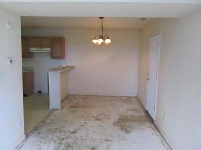 5th image of 419 Bridgestone Dr