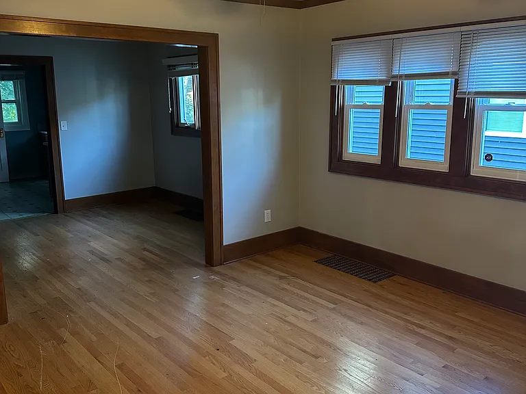 1005 Veto St NW — Photo 7