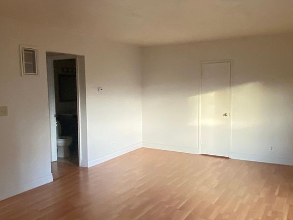 2nd image of 10242 Beardon Dr APT 1