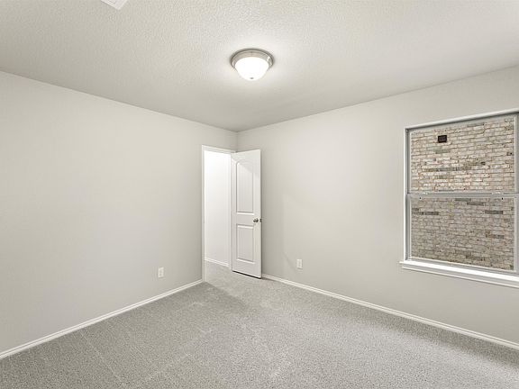 3rd image of 704 Long Iron Dr
