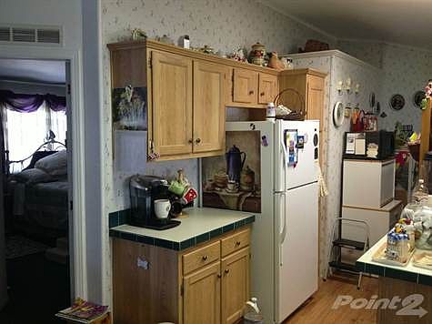 Fernwood 89 - Kitchen3