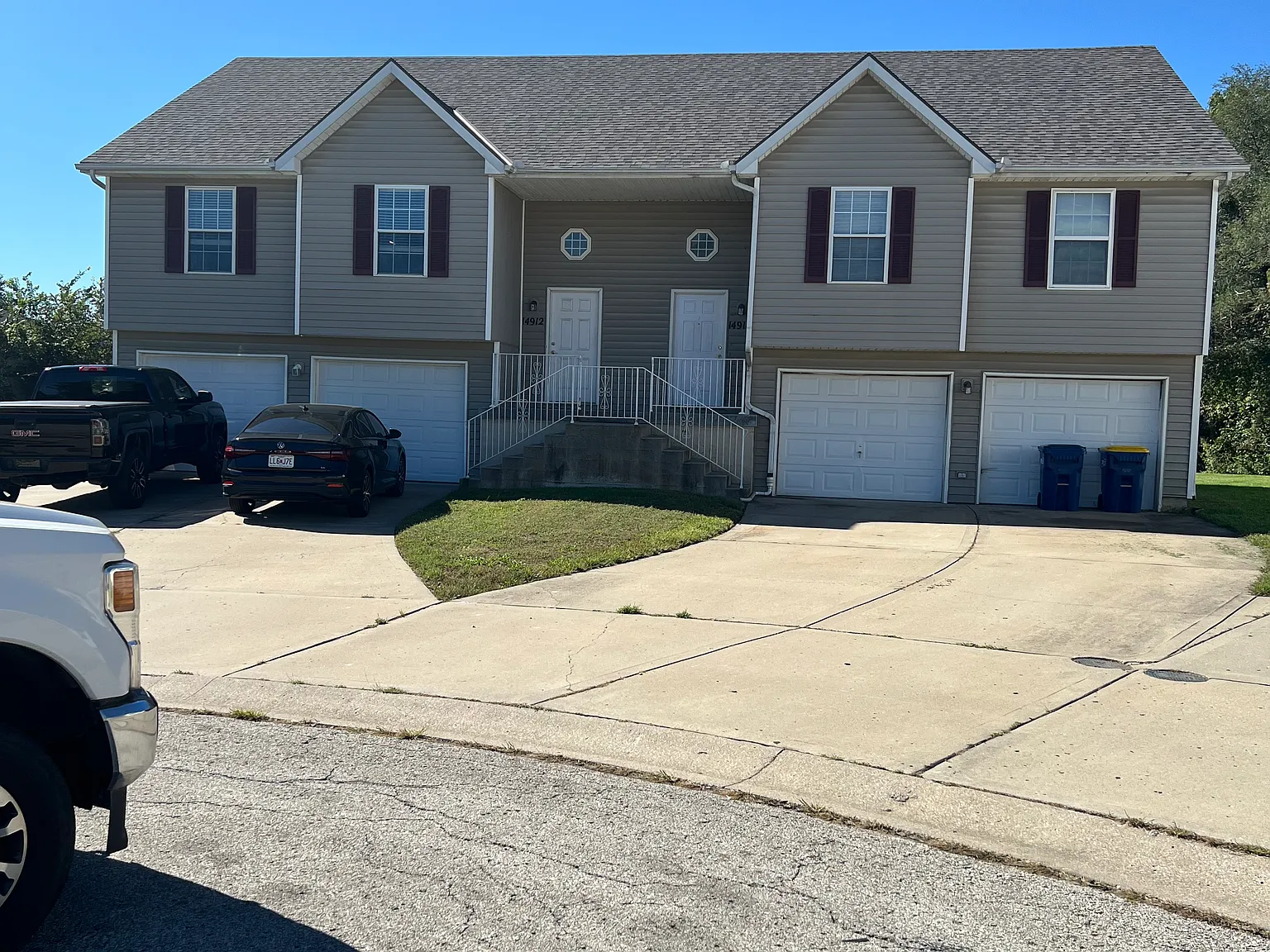 3 bed, 1487 sqft, $2,000 — Photo 1