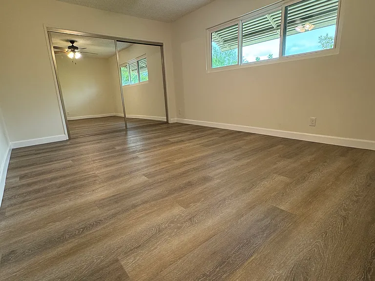 5638 Whitsett Ave #12 — Photo 7