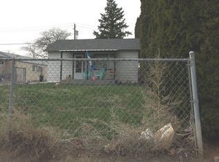 217 E St NW, Ephrata, WA 98823