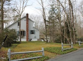 126 Wildwood Ter, Shohola, PA 18458