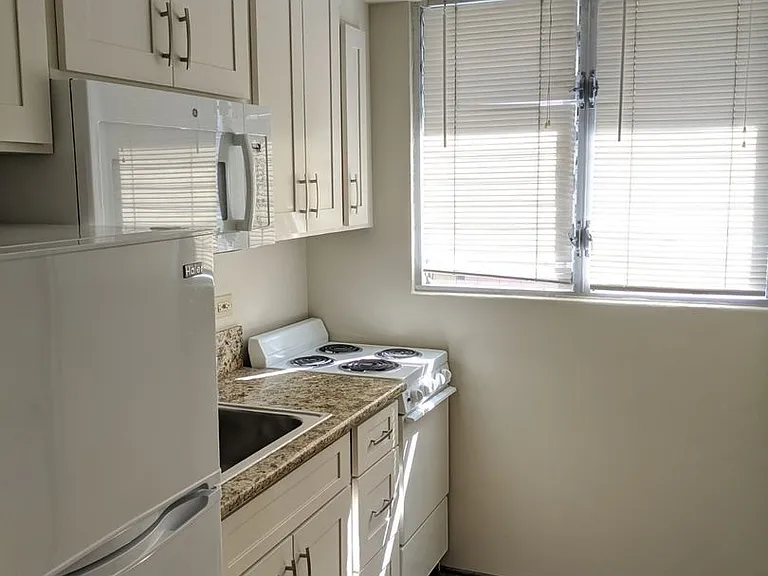 747 Amana St #713 — Photo 2
