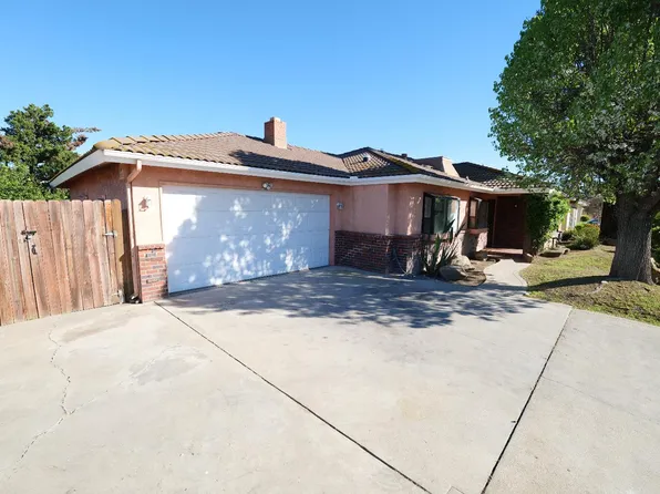7684 N 6th St, Fresno, CA 93720